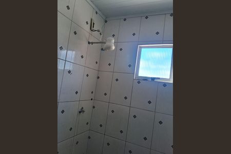 Banheiro de kitnet/studio para alugar com 1 quarto, 49m² em Passo das Pedras, Porto Alegre