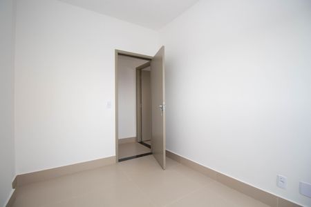 Quarto de apartamento para alugar com 2 quartos, 60m² em Qi 416, Brasília