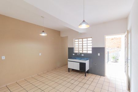 Cozinha de casa para alugar com 1 quarto, 80m² em Vila Veloso, Carapicuíba