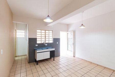 Cozinha de casa para alugar com 1 quarto, 80m² em Vila Veloso, Carapicuíba