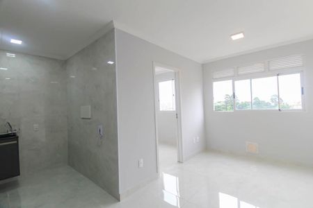 Apartamento para alugar com 2 quartos, 38m² em Fazenda da Juta, São Paulo