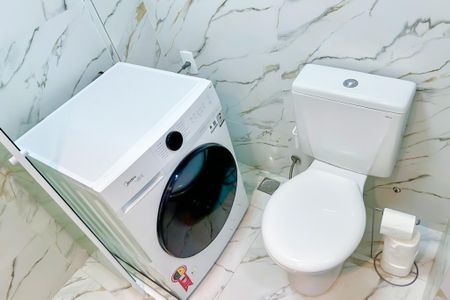 Banheiro de kitnet/studio para alugar com 1 quarto, 34m² em Centro, Rio de Janeiro