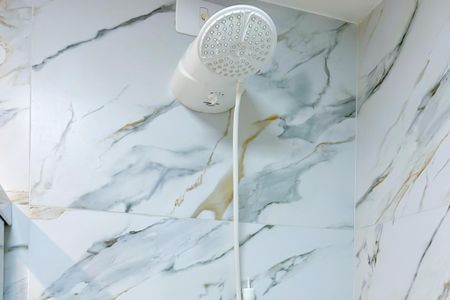 Banheiro de kitnet/studio para alugar com 1 quarto, 34m² em Centro, Rio de Janeiro