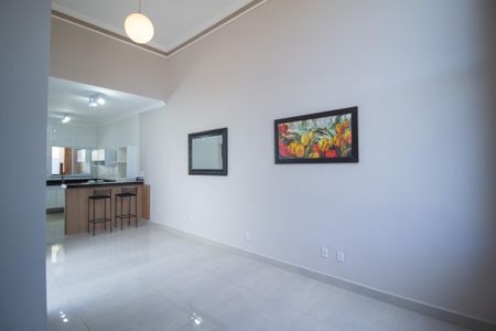 Sala de casa de condomínio para alugar com 3 quartos, 157m² em Jardim Eucaliptos, Sorocaba