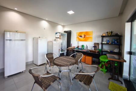 Sala de casa para alugar com 2 quartos, 200m² em Vila Alberto Simões, Campinas