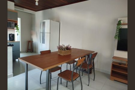Kitnet/Studio para alugar com 1 quarto, 40m² em São João do Rio Vermelho, Florianópolis