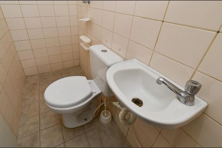 Banheiro Suíte de casa para alugar com 3 quartos, 70m² em Lourdes, Belo Horizonte