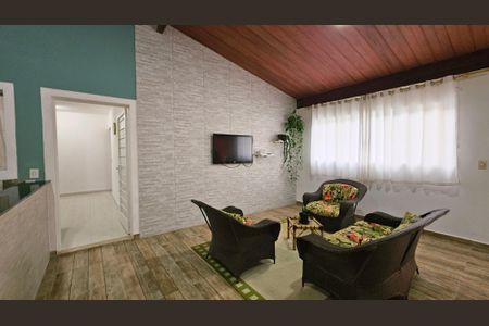 Casa à venda com 2 quartos, 300m² em Roseira, Jundiaí