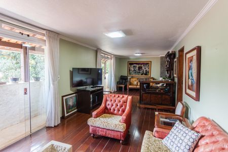 Sala 1 de apartamento à venda com 4 quartos, 180m² em Santa Lúcia, Belo Horizonte