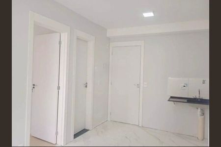 Apartamento para alugar com 2 quartos, 36m² em Jardim Sabara, São Paulo