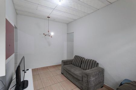 Sala de casa para alugar com 2 quartos, 85m² em Glória, Belo Horizonte