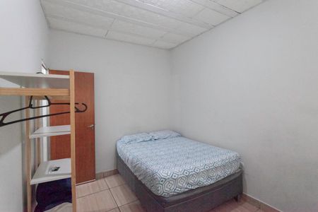 Quarto 2 de casa para alugar com 2 quartos, 85m² em Glória, Belo Horizonte