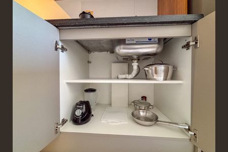 Cozinha de apartamento para alugar com 1 quarto, 27m² em Tatuapé, São Paulo