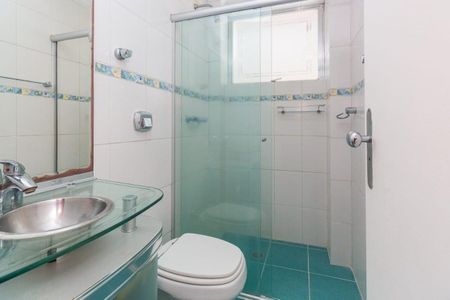 Banheiro 1 de apartamento para alugar com 2 quartos, 63m² em Higienópolis, Porto Alegre