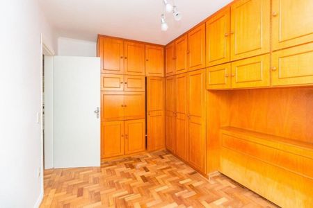 Quarto 1 de apartamento para alugar com 2 quartos, 63m² em Higienópolis, Porto Alegre