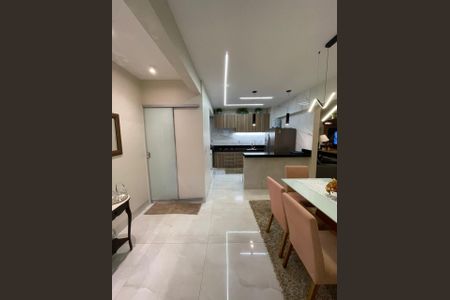 Sala de jantar de apartamento para alugar com 3 quartos, 100m² em Setor Campinas, Goiânia