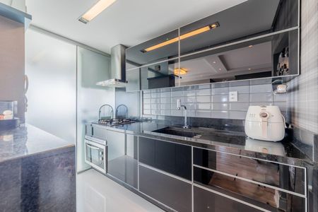 Cozinha de apartamento para alugar com 2 quartos, 58m² em Passo d’Areia, Porto Alegre