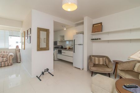 Sala de apartamento para alugar com 1 quarto, 47m² em Jardim Botânico, Porto Alegre