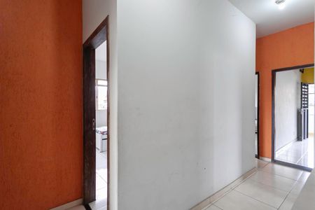 Corredor de casa para alugar com 3 quartos, 220m² em Planalto, Belo Horizonte