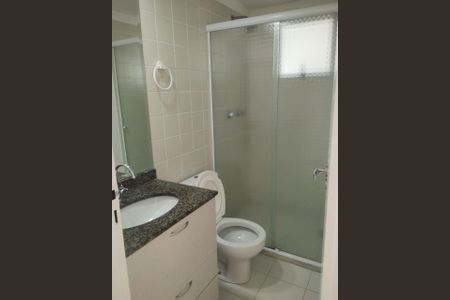 Banheiro de apartamento à venda com 3 quartos, 67m² em Jardim Ipaussurama, Campinas