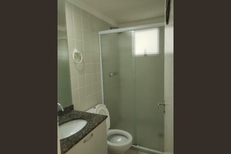 Banheiro de apartamento à venda com 3 quartos, 67m² em Jardim Ipaussurama, Campinas