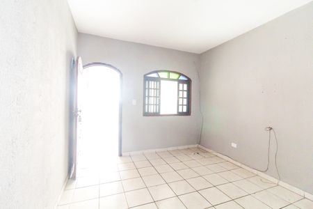 Sala de casa para alugar com 2 quartos, 125m² em Lageado, Ferraz de Vasconcelos