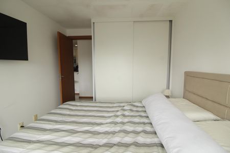 Quarto de apartamento para alugar com 1 quarto, 40m² em Stiep, Salvador