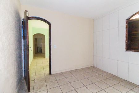 Quarto de casa para alugar com 1 quarto, 60m² em Lageado, Ferraz de Vasconcelos