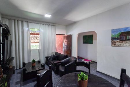 Sala de casa para alugar com 3 quartos, 110m² em Jardim Alvorada, Contagem