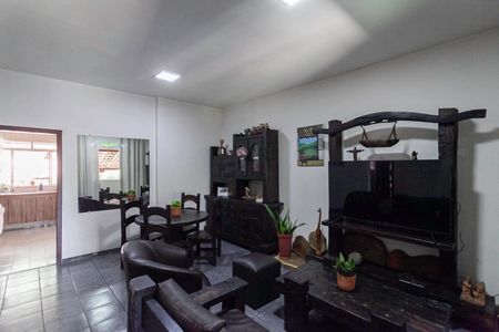 Sala de casa para alugar com 3 quartos, 110m² em Jardim Alvorada, Contagem