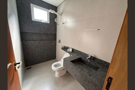 Banheiro 2 de casa para alugar com 3 quartos, 100m² em São Jorge, Uberlândia