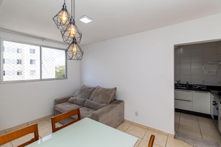 Sala de apartamento para alugar com 2 quartos, 48m² em Conjunto Helena Antipoff, Belo Horizonte