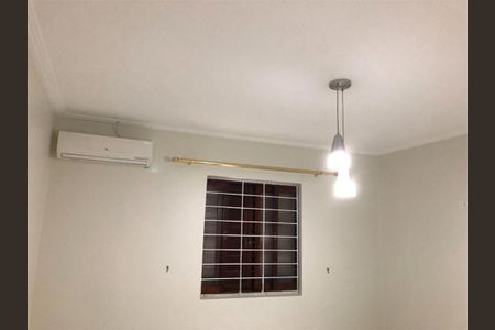 Casa à venda com 3 quartos, 140m² em Jardim Caravelas, São Paulo