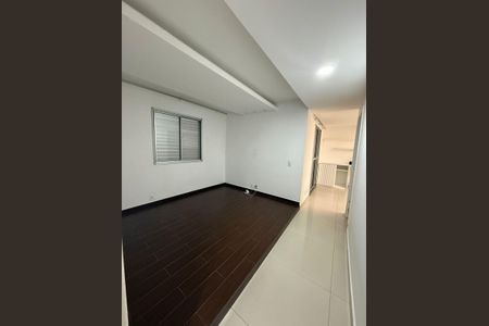 Sala de apartamento à venda com 1 quarto, 57m² em Jardim Calux, São Bernardo do Campo