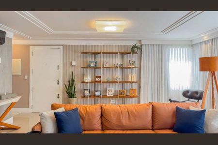 Sala de apartamento para alugar com 3 quartos, 133m² em Jardim Itu, Porto Alegre