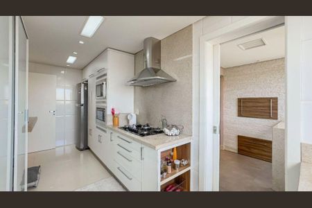 Cozinha de apartamento para alugar com 3 quartos, 133m² em Jardim Itu, Porto Alegre