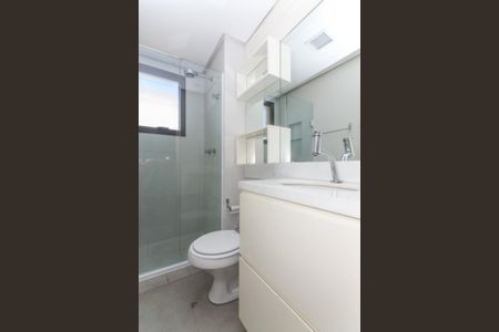 Banheiro de apartamento para alugar com 1 quarto, 60m² em Petrópolis, Porto Alegre