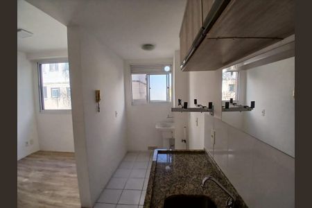 Cozinha de apartamento para alugar com 2 quartos, 47m² em Ipanema, Porto Alegre