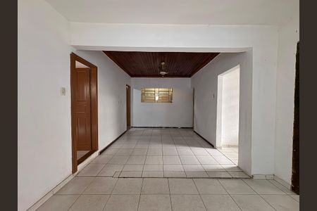 Casa para alugar com 2 quartos, 160m² em Pompéia, Belo Horizonte
