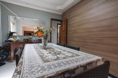 Sala de casa para alugar com 4 quartos, 180m² em Nossa Senhora Aparecida, Uberlândia