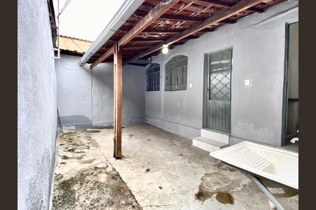 Kitnet/Studio para alugar com 1 quarto, 32m² em Flávio Marques Lisboa, Belo Horizonte
