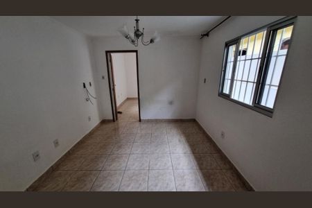 Casa à venda com 3 quartos, 100m² em Vila Industrial, São Paulo