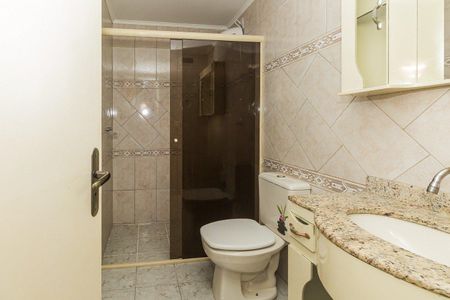 Banheiro de apartamento para alugar com 1 quarto, 44m² em Cristo Redentor, Porto Alegre