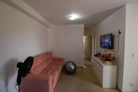 Sala de apartamento para alugar com 2 quartos, 57m² em Parque Frondoso, Cotia