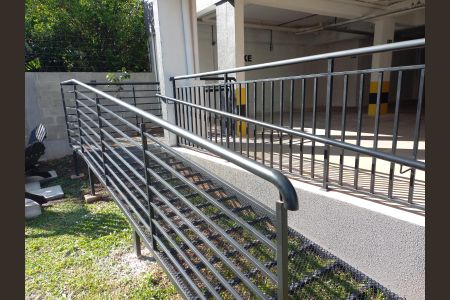 Área externa de kitnet/studio à venda com 1 quarto, 25m² em Vila Nova, Novo Hamburgo