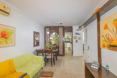 Sala de casa de condomínio para alugar com 4 quartos, 96m² em Centro, Canoas