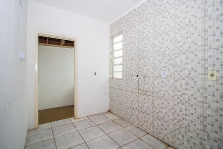 Cozinha de apartamento para alugar com 1 quarto, 40m² em Partenon, Porto Alegre