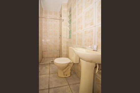 Banheiro de apartamento para alugar com 1 quarto, 40m² em Partenon, Porto Alegre