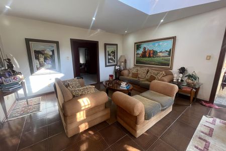 Casa à venda com 5 quartos, 378m² em Jardim Guanabara, Rio de Janeiro