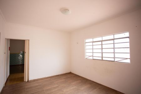 SALA de casa à venda com 2 quartos, 80m² em Vila Basileia, São Paulo